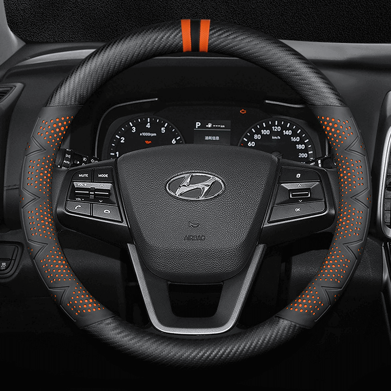 Bọc vô lăng xe Hyundai chất liệu sợi Carbon họa tiết 3D hiện đại