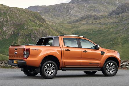 Ford Ranger tiếp tục là ông trùm bán tải với doanh số vượt xa các đối thủ trong tháng 5/2020